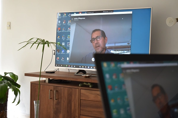 Videoconferenza su Skype su una Smart TV
