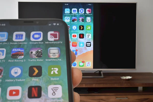 Schermo iPhone su Smart TV Sony