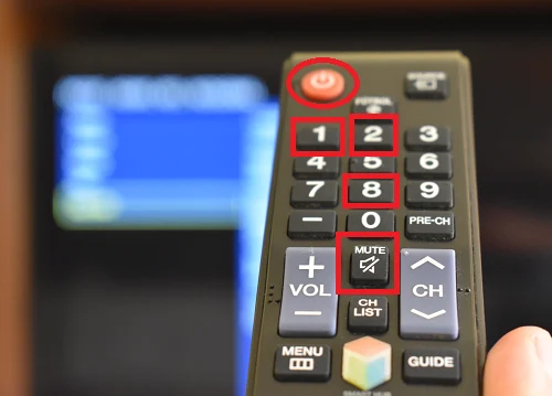 Combinazione di tasti per eseguire il ripristino completo di una smart tv Samsung
