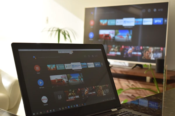 Schermo Smart TV su un laptop Windows
